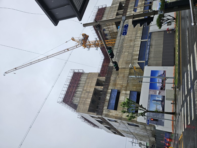 익산시, 중앙동 타워크레인 철거된다